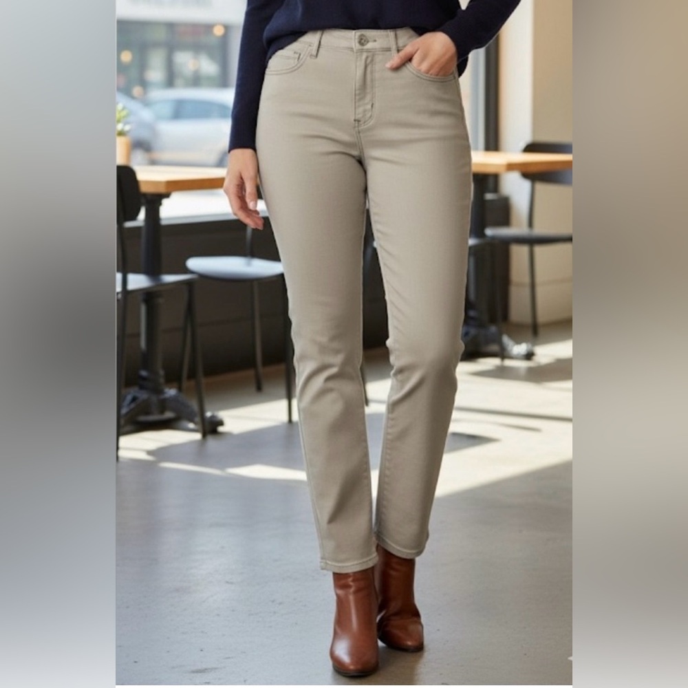 Women’s Lee Relaxed Fit Tan Pants
